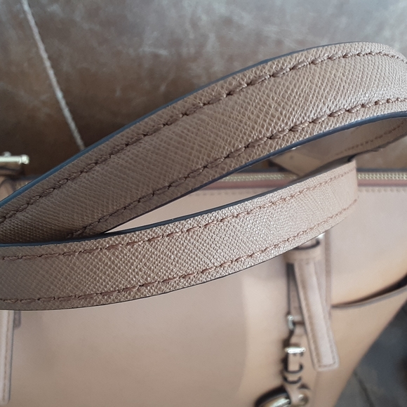 Michael kors Brown Leather Tote - great condition - Picture 8 of 13